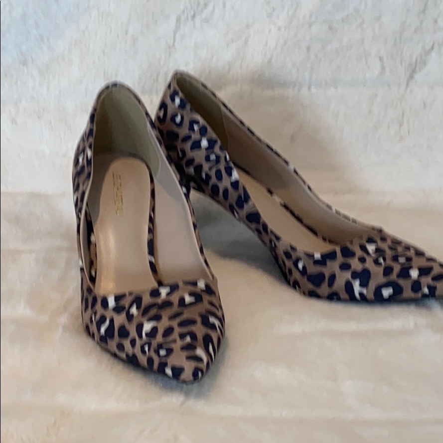 Le Chateau Shoes